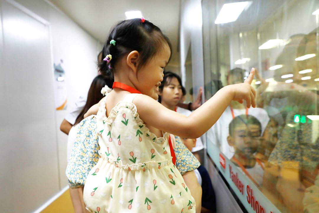 萌娃探班！2025鹽津鋪?zhàn)訂T工家人開放日活動(dòng)正式舉行